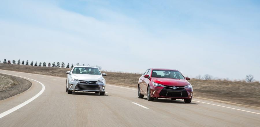  Toyota Camry 2015 года  (фото 17 из 78)